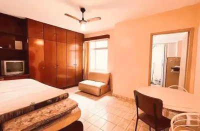 Kitnet Ampla na Ana Costa – Gonzaga – 1 Vaga – Próximo. Praça Independência - Santos/SP