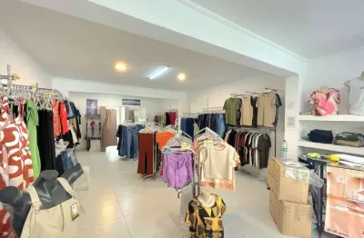 Loja à Venda na Avenida — Oportunidade Única no Bairro Aparecida em Santos/SP