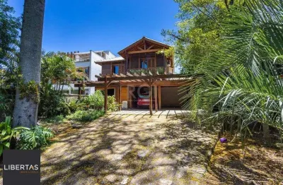 Casa com 5 quartos à venda na Rua Cassino, 56, Ipanema, Porto Alegre