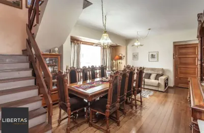 Cobertura no bairro petrópolis de 3 dormitórios terraço e 2 vagas