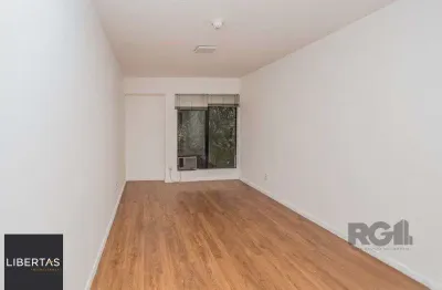 Sala comercial à venda na Avenida Montenegro, 186, Petrópolis, Porto Alegre