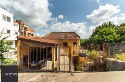 Casa com 4 quartos à venda na Rua Padre João Batista Reus, 2778, Camaquã, Porto Alegre
