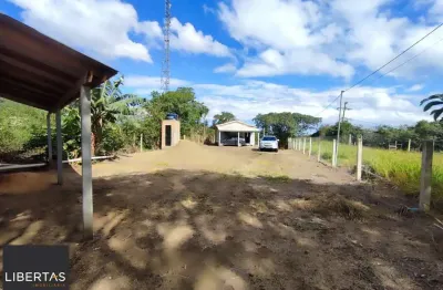 Terreno no bairro lageado  com 2 casas de 1 dormitório