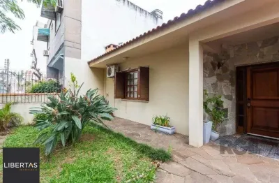 Casa 160m², 3 dormitórios, 4 vagas no bairro cristo redentor