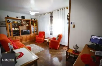 Casa 3 dorms  2 vagas chácara das pedras em porto alegre-rs