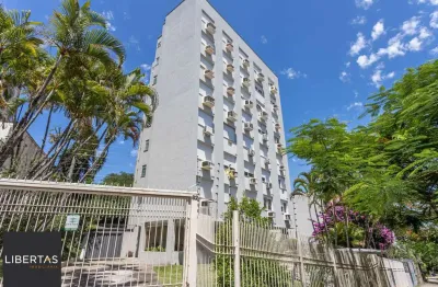 Apartamento no petrópolis de 2 dormitórios dependência e vaga desocupado