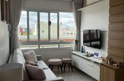 Amplo apartamento de 1 dormitório totalmente mobiliado