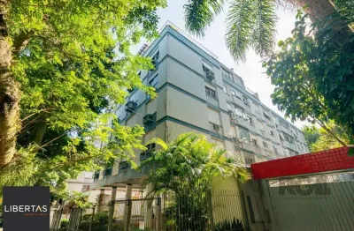 Cobertura de três quartos, suíte e uma vaga de garagem no bairro higienópolis