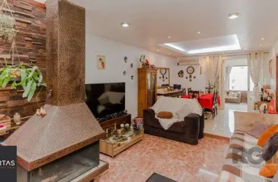 Casa 394m², 4 dormitórios, 4 vagas no bairro cristo redentor