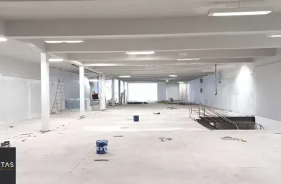 Imóvel comercial na rua rua vinte e quatro de outubro, no bairro moinhos de vent