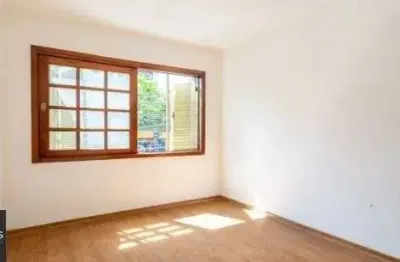 Apartamento no petrópolis de 3 dormitórios e 2 vagas