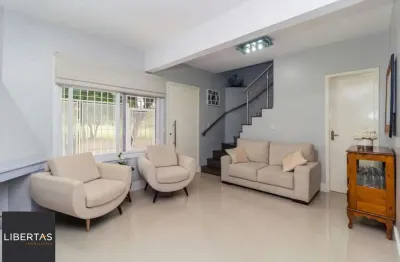 Casa com 3 quartos à venda na Rua das Caravelas, 88, Vila Ipiranga, Porto Alegre