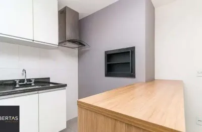 Apartamento com 1 suíte e 1 lavabo, churrasqueira com 1 box escriturado.