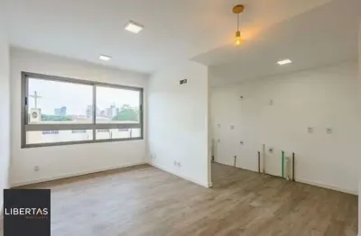 Apartamento no bairro Vila Ipiranga de 2 dormitórios e vaga e infra para alugar