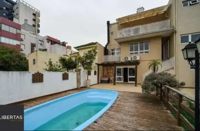 Casa semi mobiliada com 398m², 4 dormitórios, 4 vagas, no bairro higienópoliscas