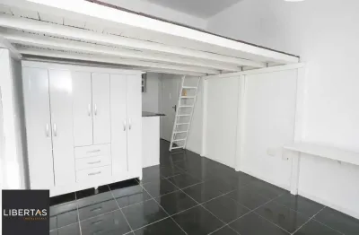 Studio no centro histórico - para morar ou investir