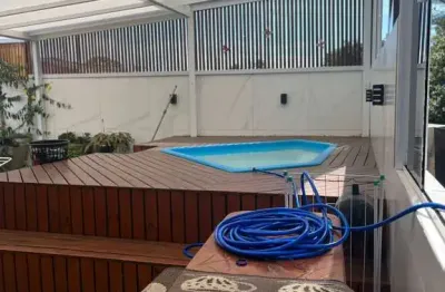 Casa com 3 quartos à venda na Rua Diógenes Sobrosa de Souza, 214, Lomba do Pinheiro, Porto Alegre