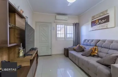 Casa sobrado, 2 dormitórios, 66m² privativos, no jardim leopoldina, porto alegre