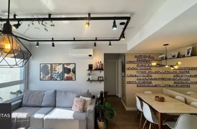 Apartamento mobiliado com 2 dormitórios 1 suíte e 1 vaga no cristo redentor