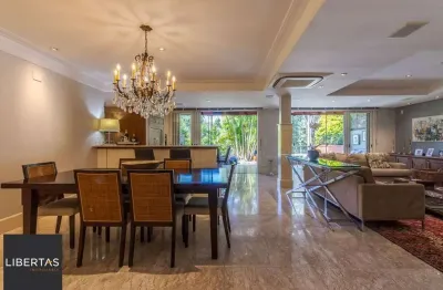 Casa em condomínio com 487m² | 4 dormitórios sendo 4 suítes, 3 vagas, no bairro
