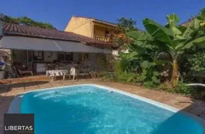 Casa com 3 quartos à venda na Rua Menezes Paredes, 256, Nonoai, Porto Alegre