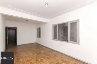 Apartamento de 3 dormitórios com 89 metros privativos no centro.