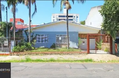 Casa com 4 quartos à venda na Rua Doutor Alberto Albertini, 275, São Sebastião, Porto Alegre