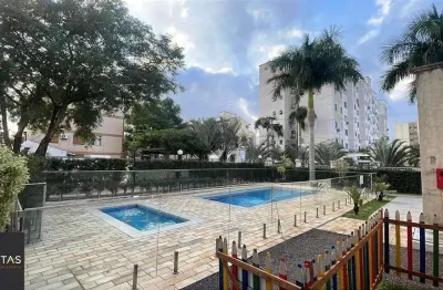 Cobertura com 3 quartos e 1 vaga de garagem na rua sadi castro.