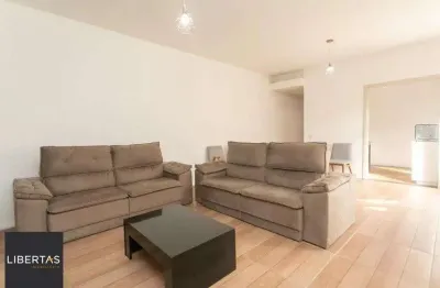 Amplo apartamento no bairro petrópolis com 2 vagas de garagem