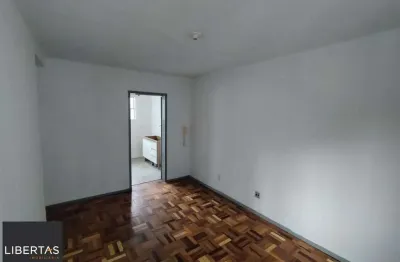 Aptº 3d, com box escriturado, coberto e fechado, preço atrativo!