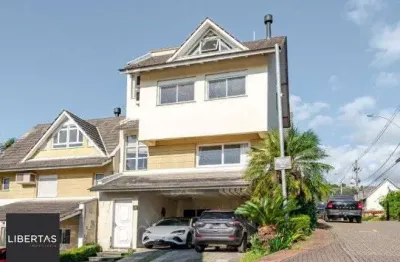 Casa em condomínio à venda com 4 dormitórios, 248m² e 4 vagas no bairro teresópo