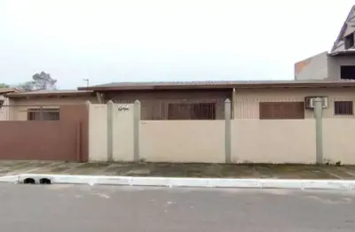 Casa com 3 quartos à venda na Rua Coelho Neto, 844, Sumaré, Alvorada