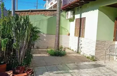 Casa com 3 quartos à venda na Rua dos Quero-queros, 238, Jardim Algarve, Alvorada