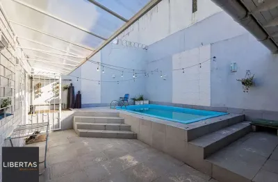 Casa com 3 quartos à venda na praça heron domingues, 35, jardim itu sabará, porto alegre, 200 m2 por r$ 695.000