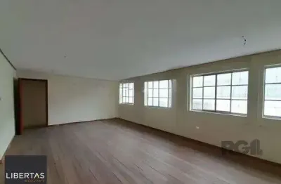 Casa comercial para alugar na Rua João Guimarães, 200, Santa Cecília, Porto Alegre