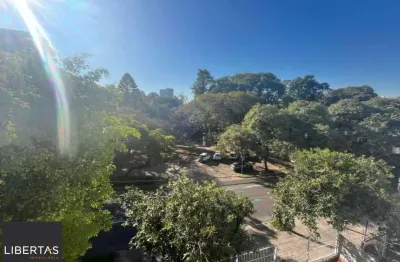 Apartamento semi mobilado de 2 dormitórios bairro moinhos de vento