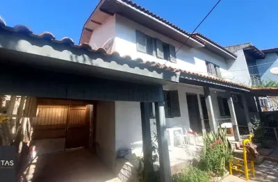 Casa com 4 quartos à venda na Rua Hermínio Leal de Albuquerque, 1005, Parque Santa Fé, Porto Alegre