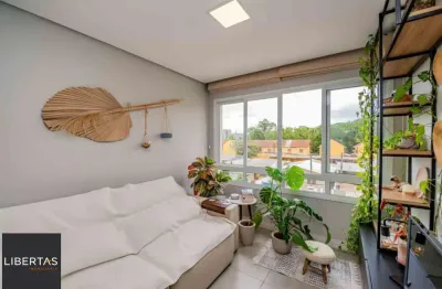 Apartamento de 2 quartos, suíte, elevador, 1 vaga no bairro Ipanema.