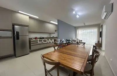 Apartamento a venda com ótima localização na rua liberdade em ubatuba!