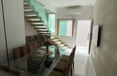 Sobrado á venda com 60m 2 dormitórios em Ocian - Praia Grande - SP