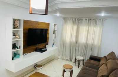 Sobrado á venda com 121m e 3 dormitórios em Jardim Cidália - São Paulo - SP