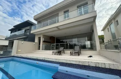 Sobrado á venda com 440m e 4 dormitórios em Centro Comercial Jubran - Barueri - SP