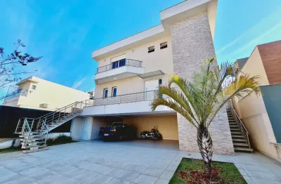 Sobrado á venda com 385m e 3 dormitórios em Centro Comercial Jubran - Barueri - SP