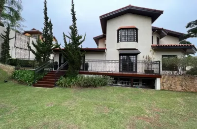 Sobrado á venda com 536m e 4 dormitórios na Morada dos Pinheiros (Aldeia da Serra)