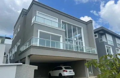 Imóvel á venda com 430m e 4 dormitórios em Alphaville - Santana de Parnaíba - SP