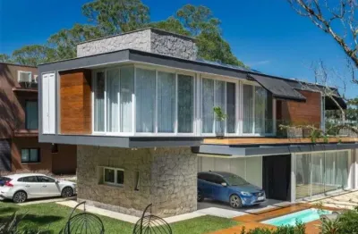 Casa com 3 quartos à venda na Rua Aspen K 24, --, Centro, Gramado