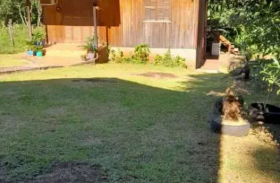 Casa de madeira no bairro linha cristo em morro reuter