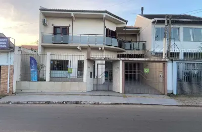 Sobrado triplex com 580,00m² de área privativa bairro nossa senhora das graças.