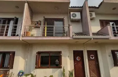 Sobrado em condomínio 106,00m²  área privativa 3 quartos rua atenas niteroi