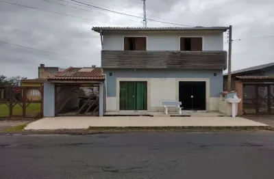 Prédio comercial com apto e edícula balneário pinhal -rs